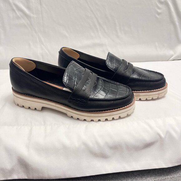 Dolce Vita Black Leather Loafers with Textured Design - Picture 2 of 8